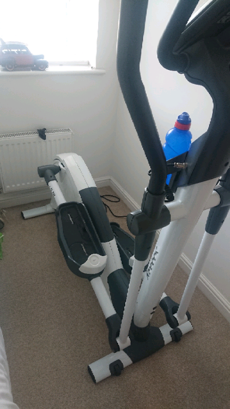 reebok c5 7e elliptical cross trainer